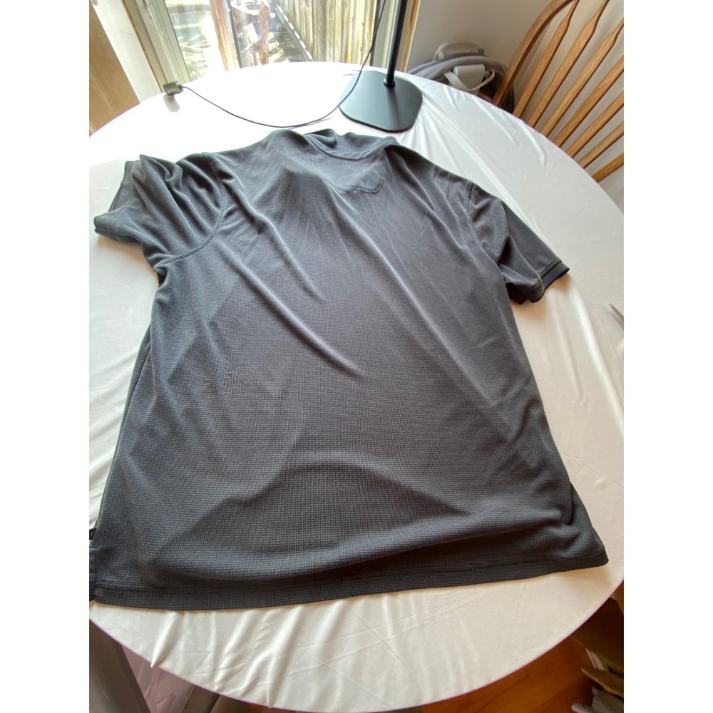 Tommy Bahama Mens XXL Gray Waffle Knit Short Sleeve Polo Shirt Marlin Logo - Picture 6 of 8